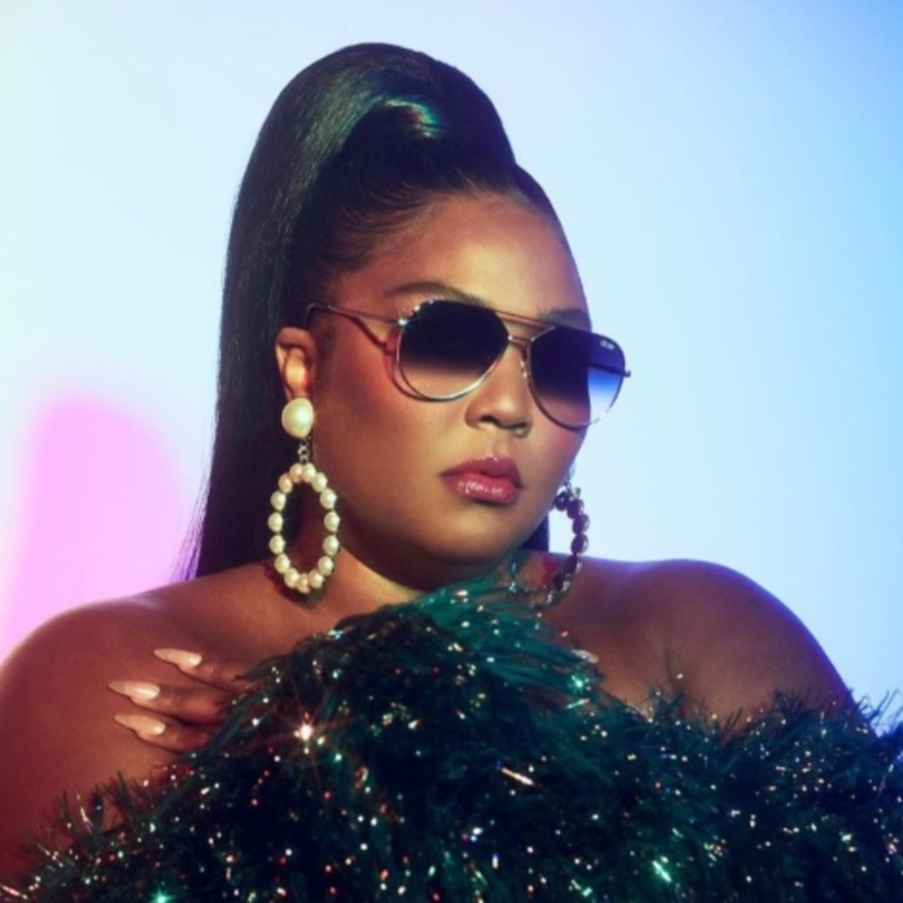 Quay Australia× Lizzo Hold Please 126 Sunglasses